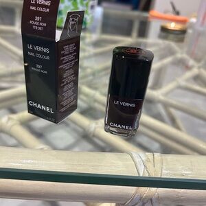 CHANEL Le Vernis Nail Colour 18 Rouge Noir - Deep Burgundy